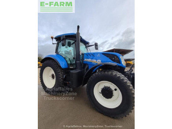 Traktor NEW HOLLAND T7.230