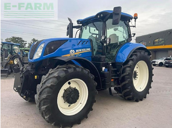 Traktor NEW HOLLAND T7.230