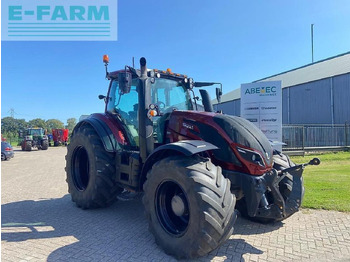 Traktor VALTRA T254