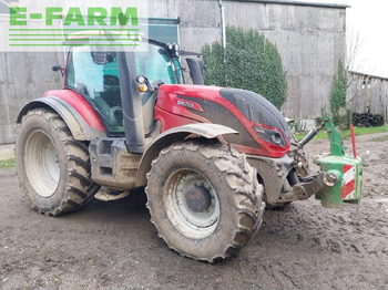 Traktor VALTRA T174