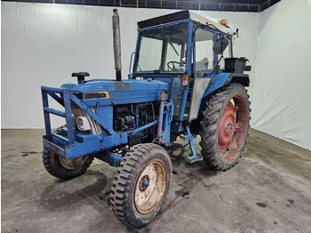 Traktor FORD