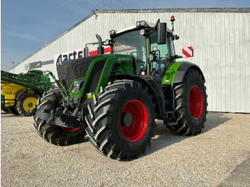 Traktor FENDT 828 Vario