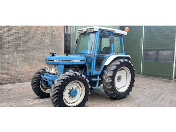 Traktor FORD