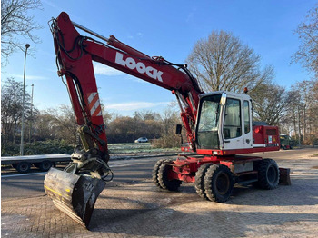 Ratastel ekskavaator LIEBHERR A 902