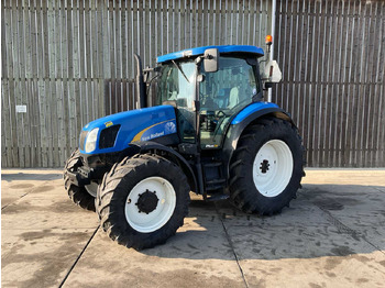 Traktor NEW HOLLAND T6000