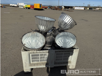 Ehitusseade Pallet of Industrial Lights / Palet de Luminarias Industriales: pilt 4