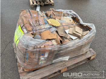 Ehitusseade Pallet of Various Wooden Pot Stands: pilt 3