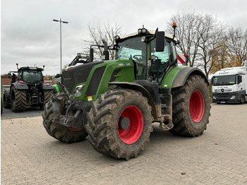 Traktor FENDT 828 Vario