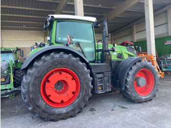 Traktor FENDT 942 Vario