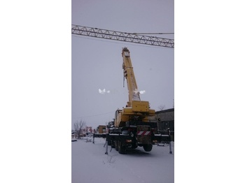 Autokraana LIEBHERR LTM 1070