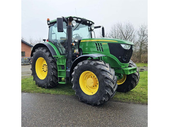 Traktor JOHN DEERE 6210R