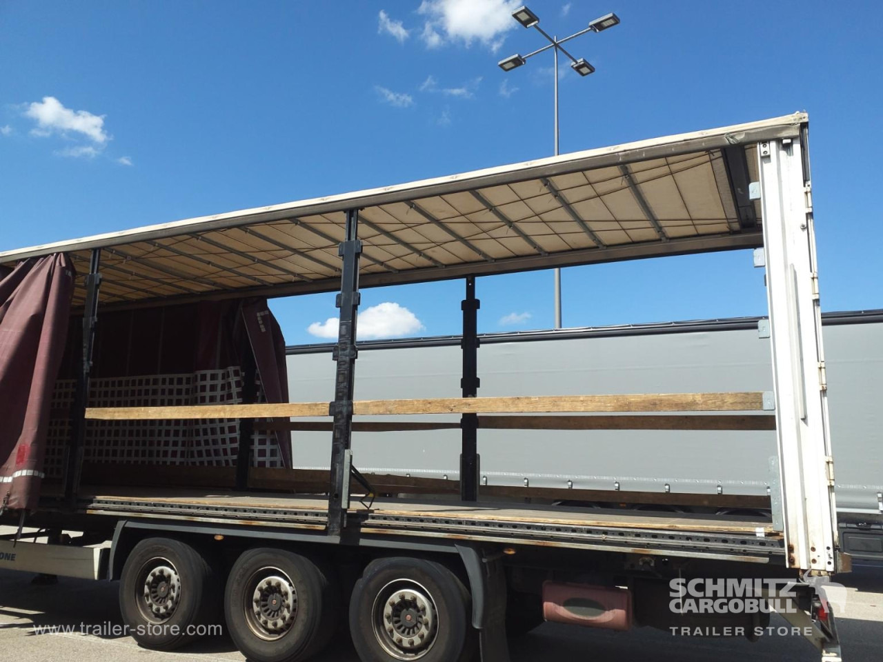 Tentpoolhaagis KAESSBOHRER Curtainsider Standard: pilt 13