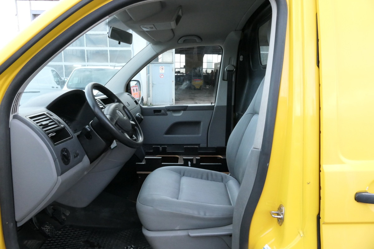 Väike kaubik VW T5 Transporter 1.9 TDI PARKTRONIK 2xSCHIEBETÜR: pilt 11