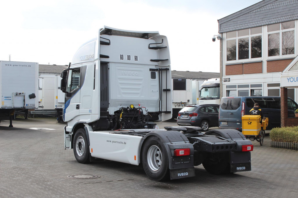 Sadulveok Iveco AS 510 XP Retarder   ACC   LDW   Kühlbox   Navi: pilt 12