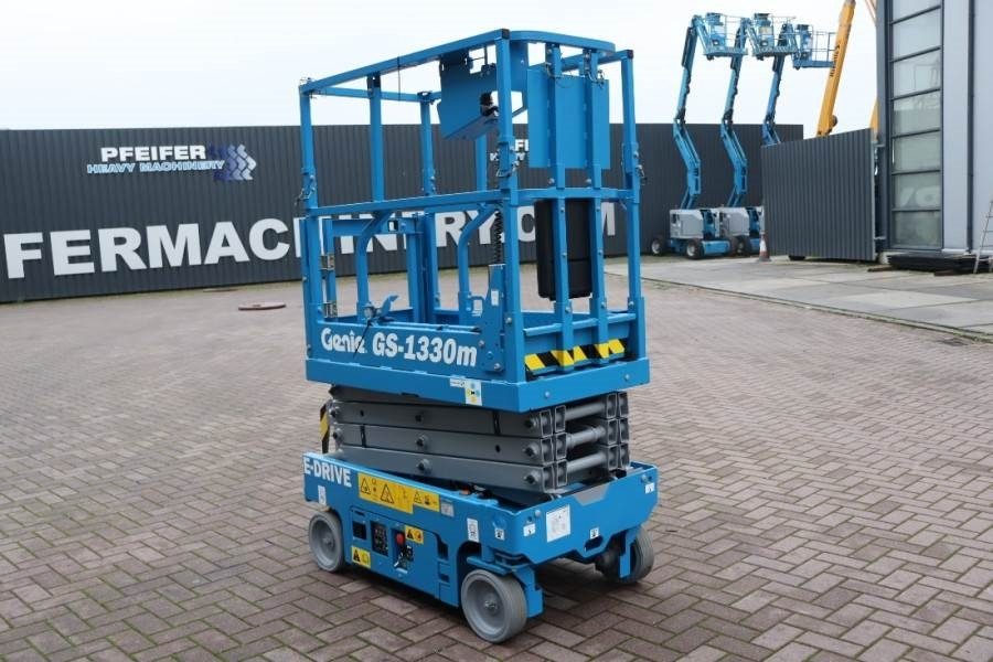 Käärlift Genie GS1330M Valid inspection, *Guarantee! All-Electric: pilt 8