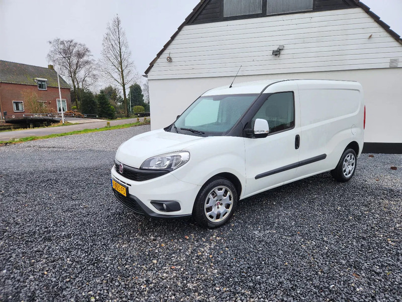 Väike kaubik Fiat Doblò Maxi, 2017, 188000km, Airco,Parksens, Tuv. First owner: pilt 1