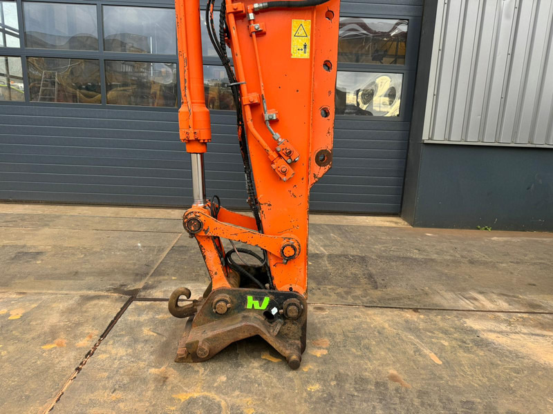 Lintekskavaator Hitachi ZX135US: pilt 16