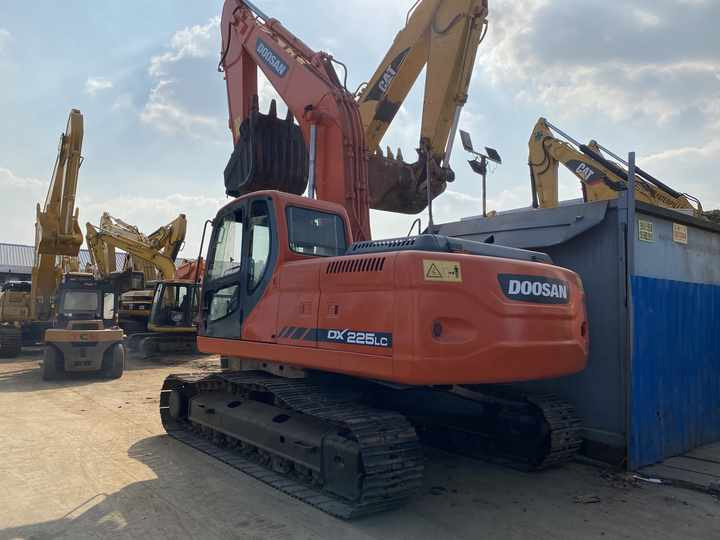 Ekskavaator Best Selling DOOSAN excavator machine construction used machinery equipment dx225 DX60 DX70 DH60  DH220 used excavators in stock: pilt 6