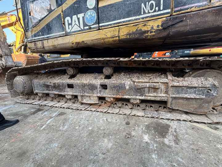 Lintekskavaator Good Condition Second Hand Caterpillar 325bl Excavator Used Cat 325b 325bl with good condition in stock: pilt 6