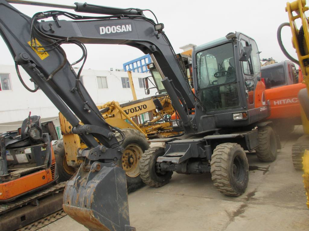 Miniekskavaator Hitachi ZX 30 U: pilt 13