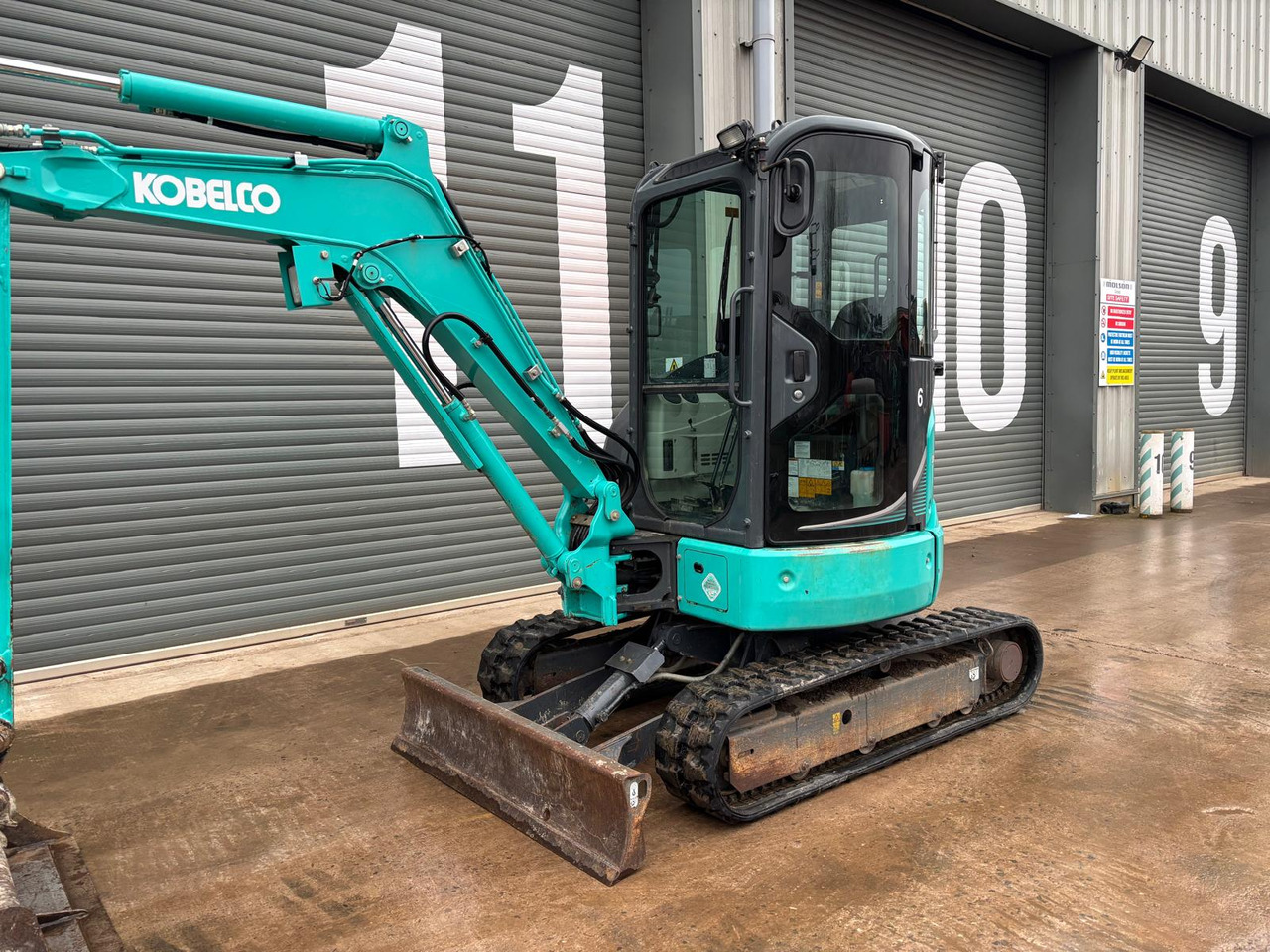 Miniekskavaator Kobelco SK28SR-6E: pilt 16