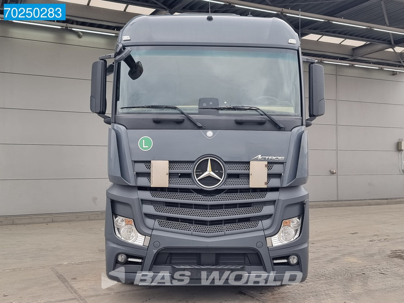 Sadulveok Mercedes-Benz Actros 1845 4X2 StreamSpace 2x Tanks: pilt 11