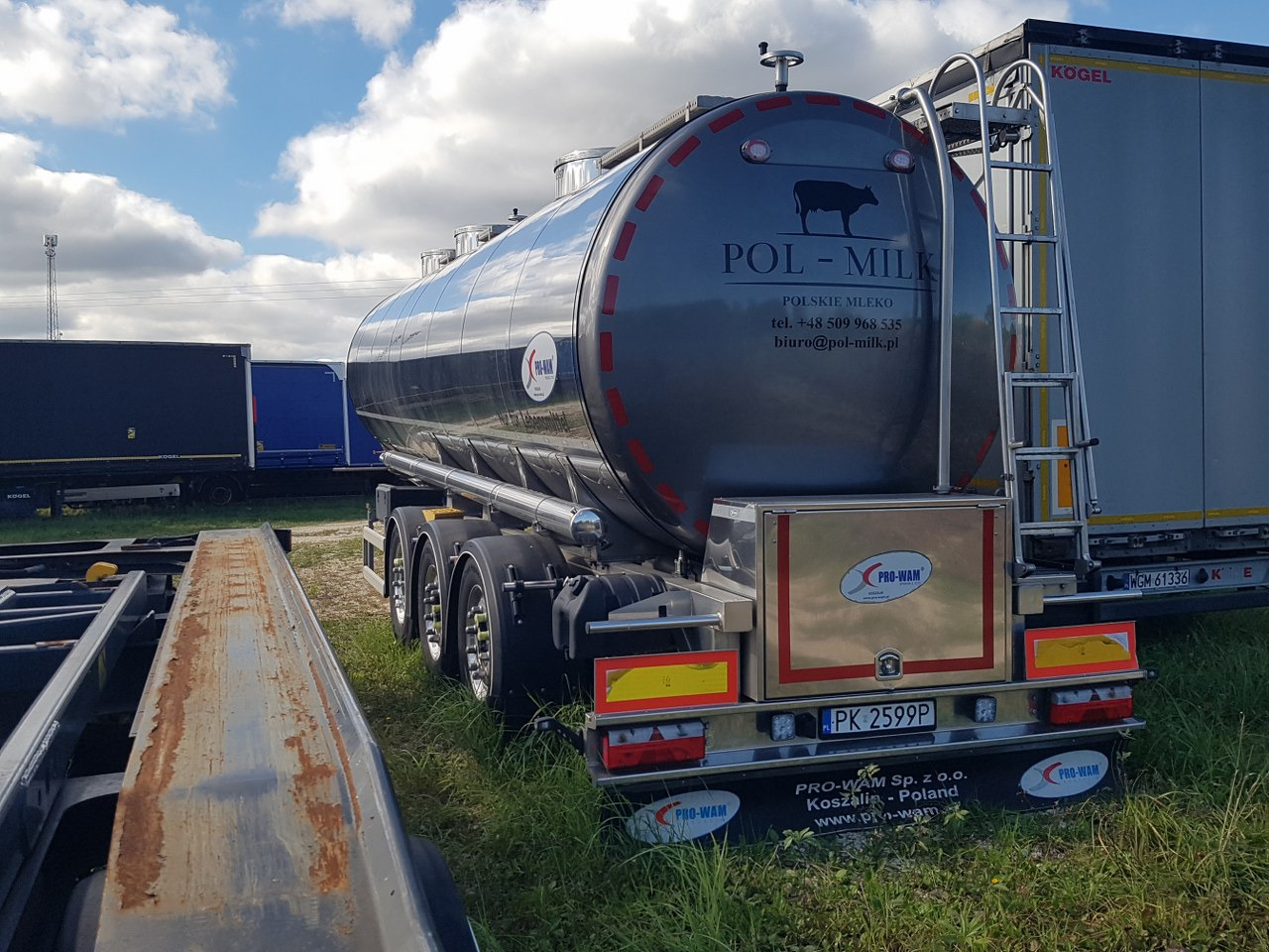 Tsistern poolhaagis transporditavad ained toit PRO-WAM PN-3 Cistern / 3-axle semi-trailer: pilt 6