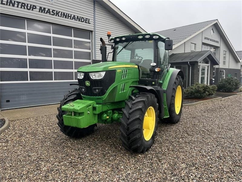 Traktor John Deere 6130R Krybegear, TLS Affjedret foraksel og affjedr: pilt 8