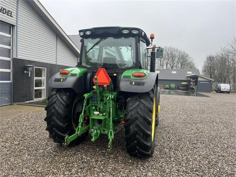 Traktor John Deere 6130R Krybegear, TLS Affjedret foraksel og affjedr: pilt 15