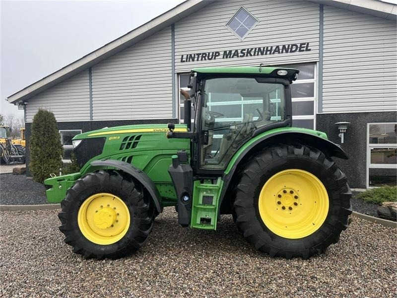 Traktor John Deere 6130R Krybegear, TLS Affjedret foraksel og affjedr: pilt 10