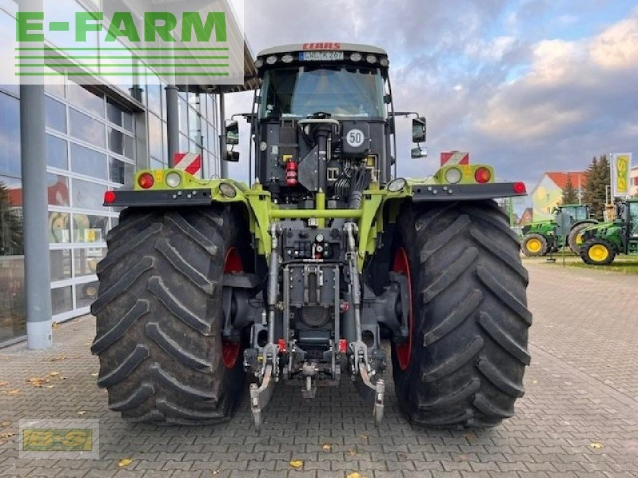 Traktor CLAAS xerion 4000 trac vc TRAC VC: pilt 17