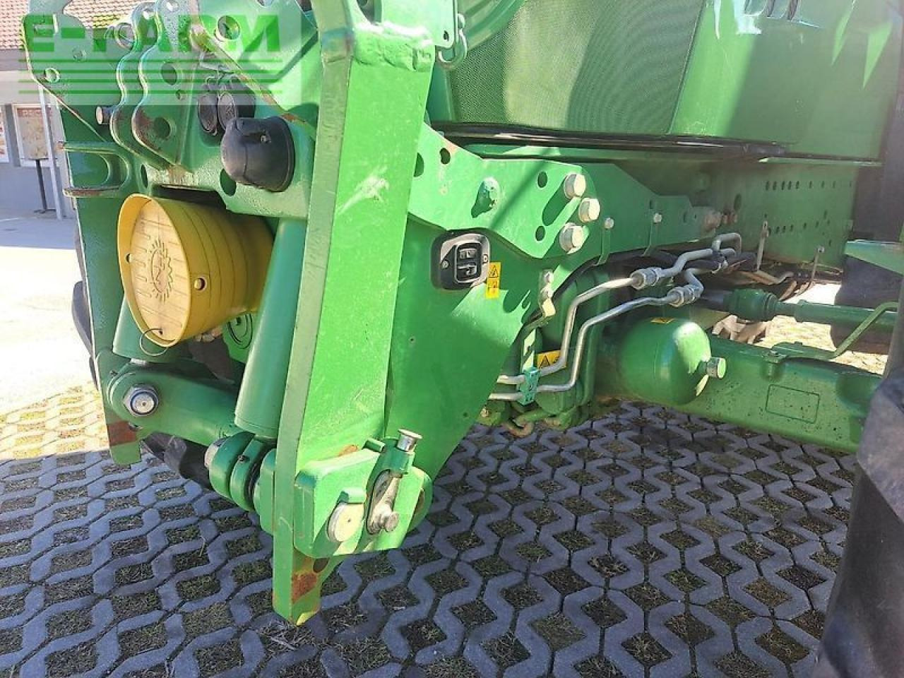 Traktor John Deere 6155r: pilt 9