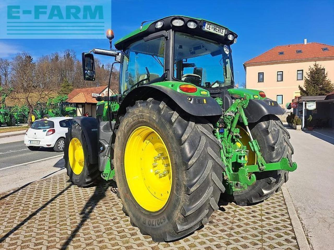 Traktor John Deere 6155r: pilt 7