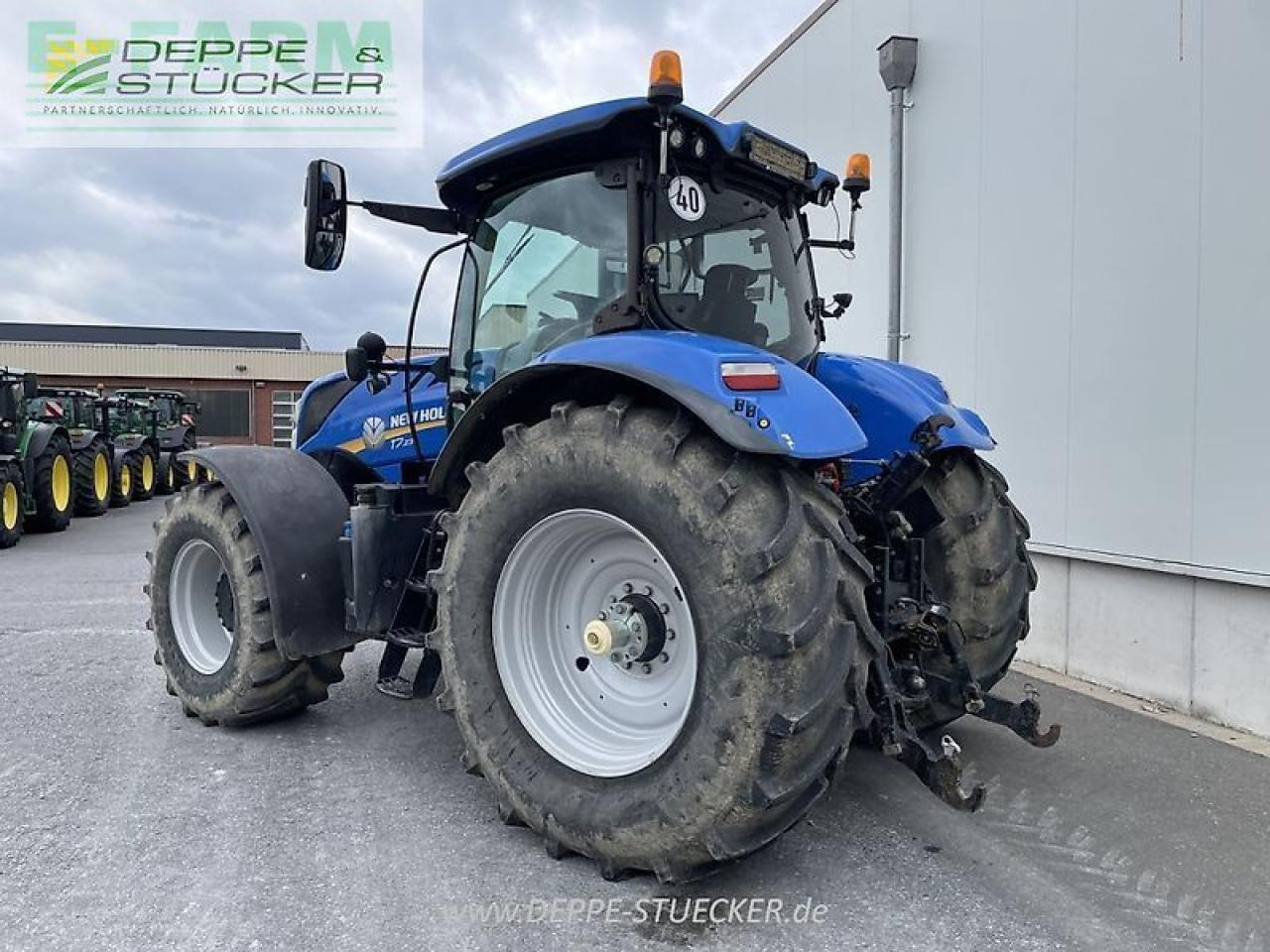 Traktor New Holland t7.230: pilt 14