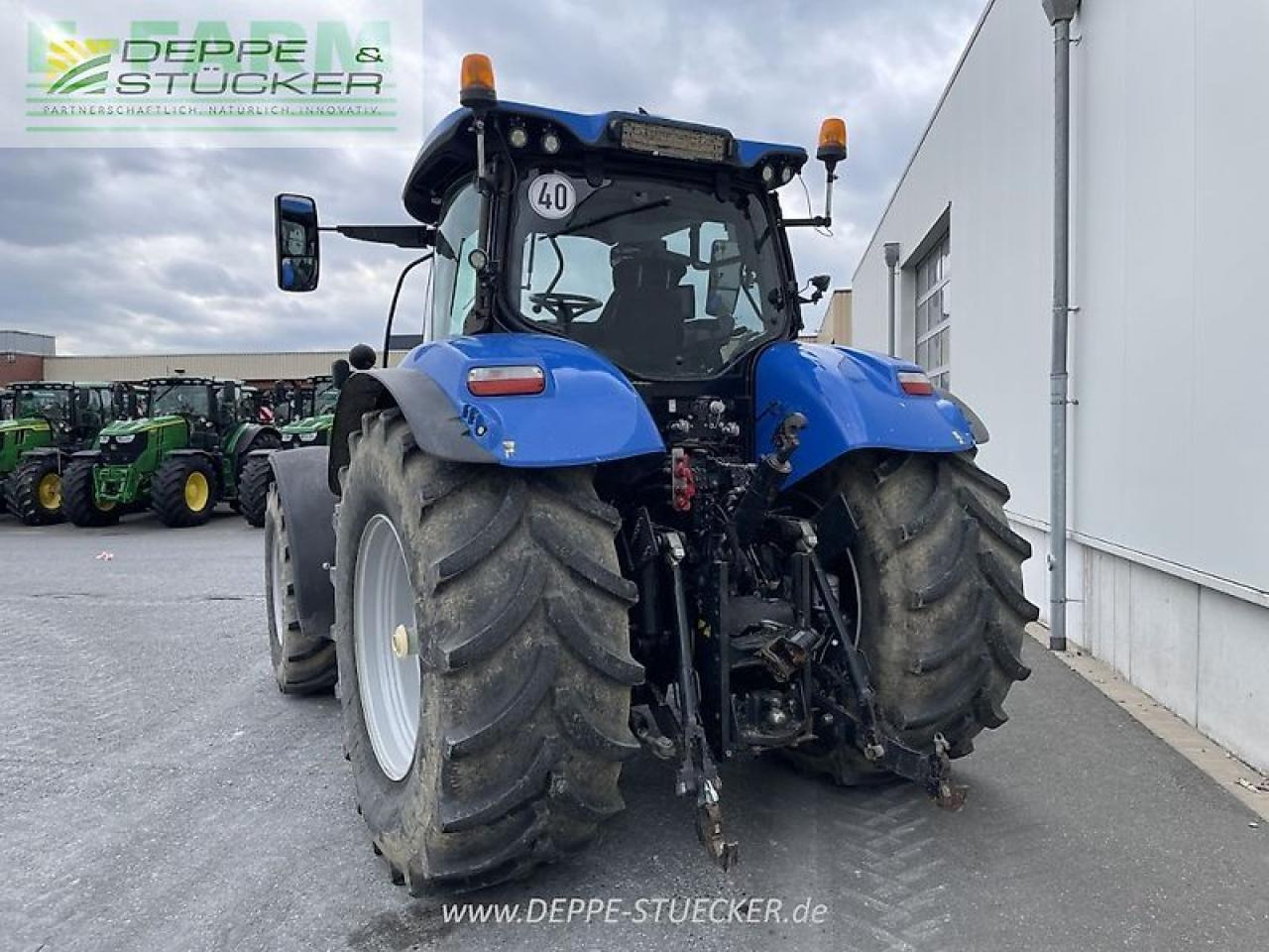 Traktor New Holland t7.230: pilt 13