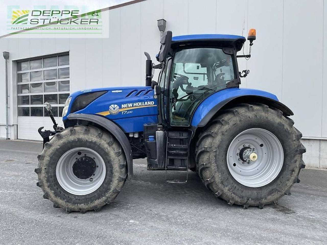 Traktor New Holland t7.230: pilt 15