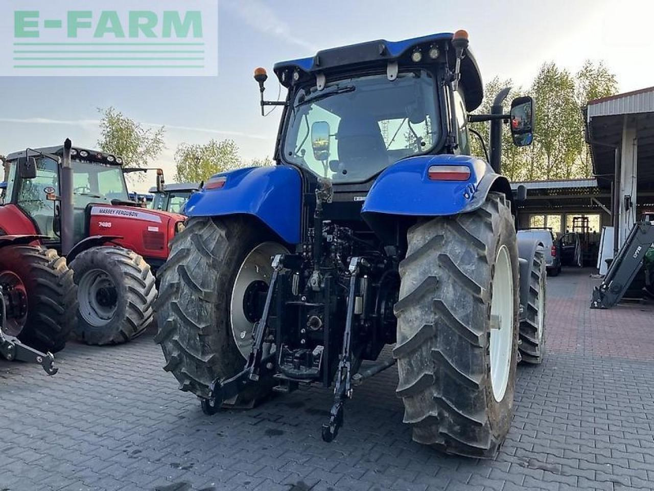 Traktor New Holland t7.230 power command: pilt 6