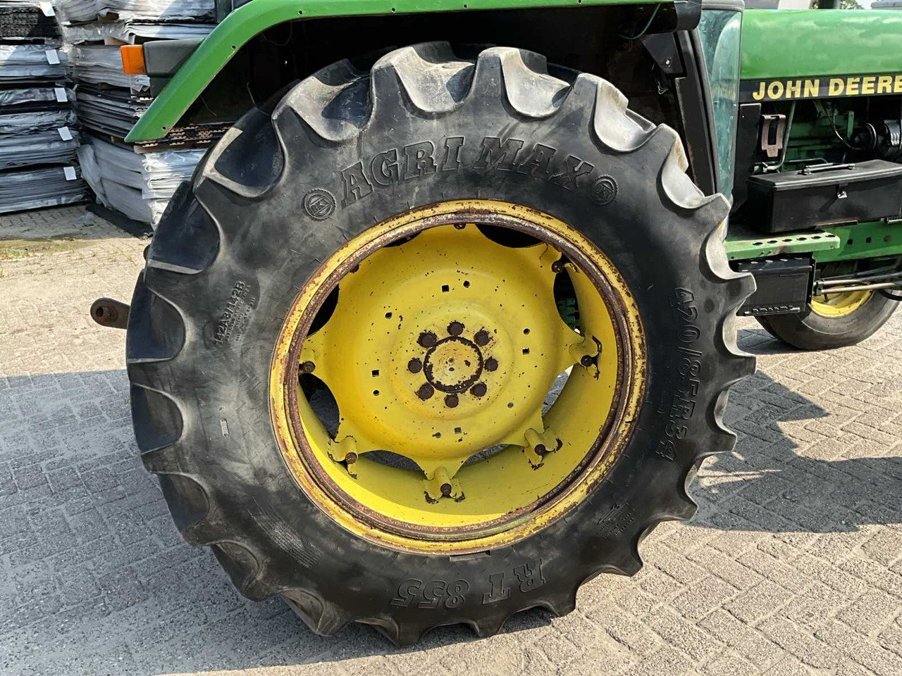 Traktor John Deere 2250: pilt 19