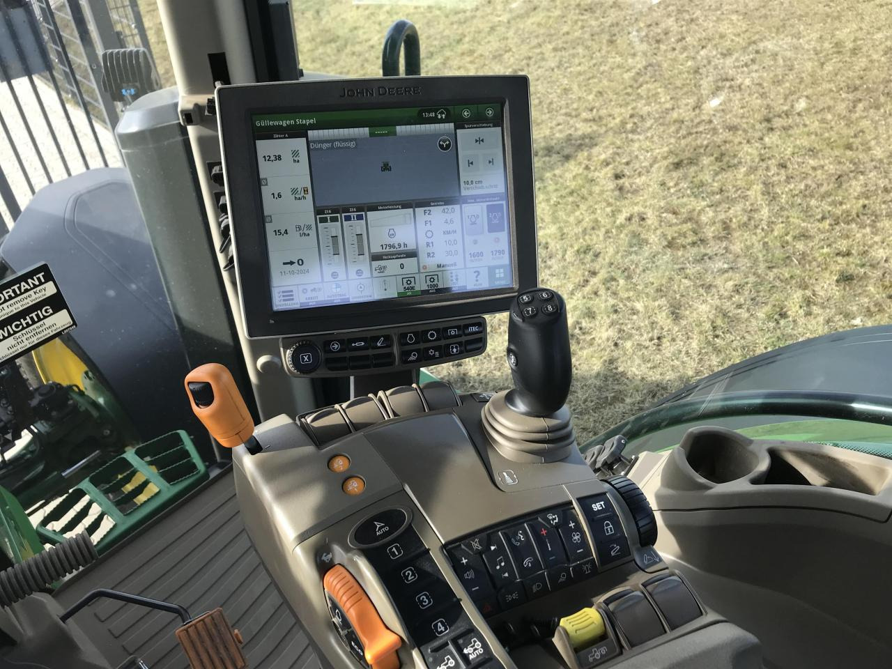 Traktor John Deere 7R 310: pilt 9