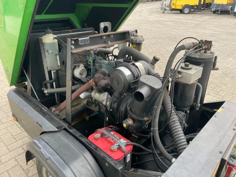 Õhukompressor Kaeser M27 Kubota 2,7 m3 / min 7 Bar 18 kW Mobiele Silent Diesel Compressor: pilt 16