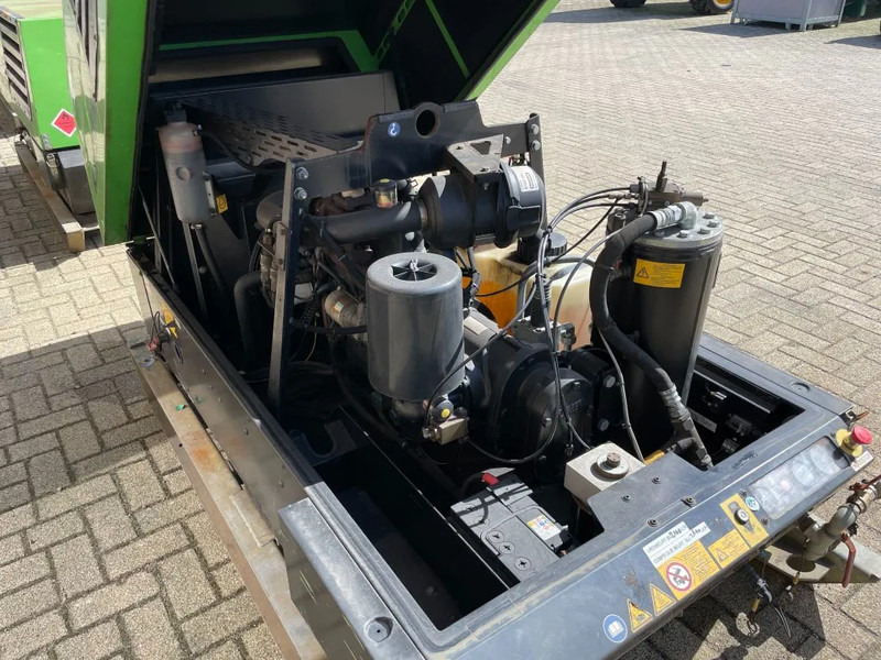 Õhukompressor Kaeser M43 Kubota 4,2 m3 / min 7 Bar 30 kW Silent Diesel Compressor: pilt 10