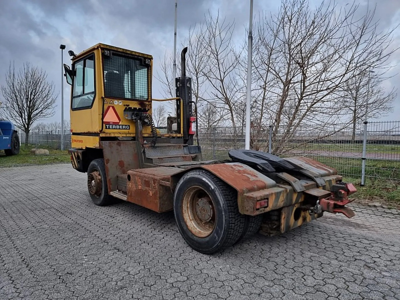 Laotraktor TERBERG - YT220: pilt 6