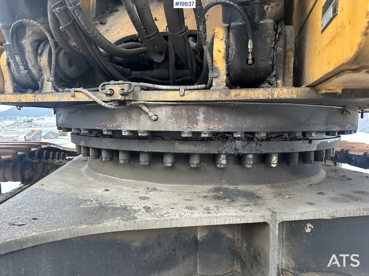 Ekskavaator Caterpillar 300D: pilt 17