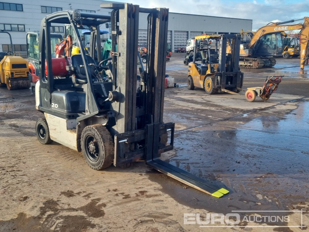 Kahveltõstuk 2016 UniCarriers U1D2A20LH Gas Forklift, 3 Stage Free Lift Mast, Side Shift, Forks: pilt 7