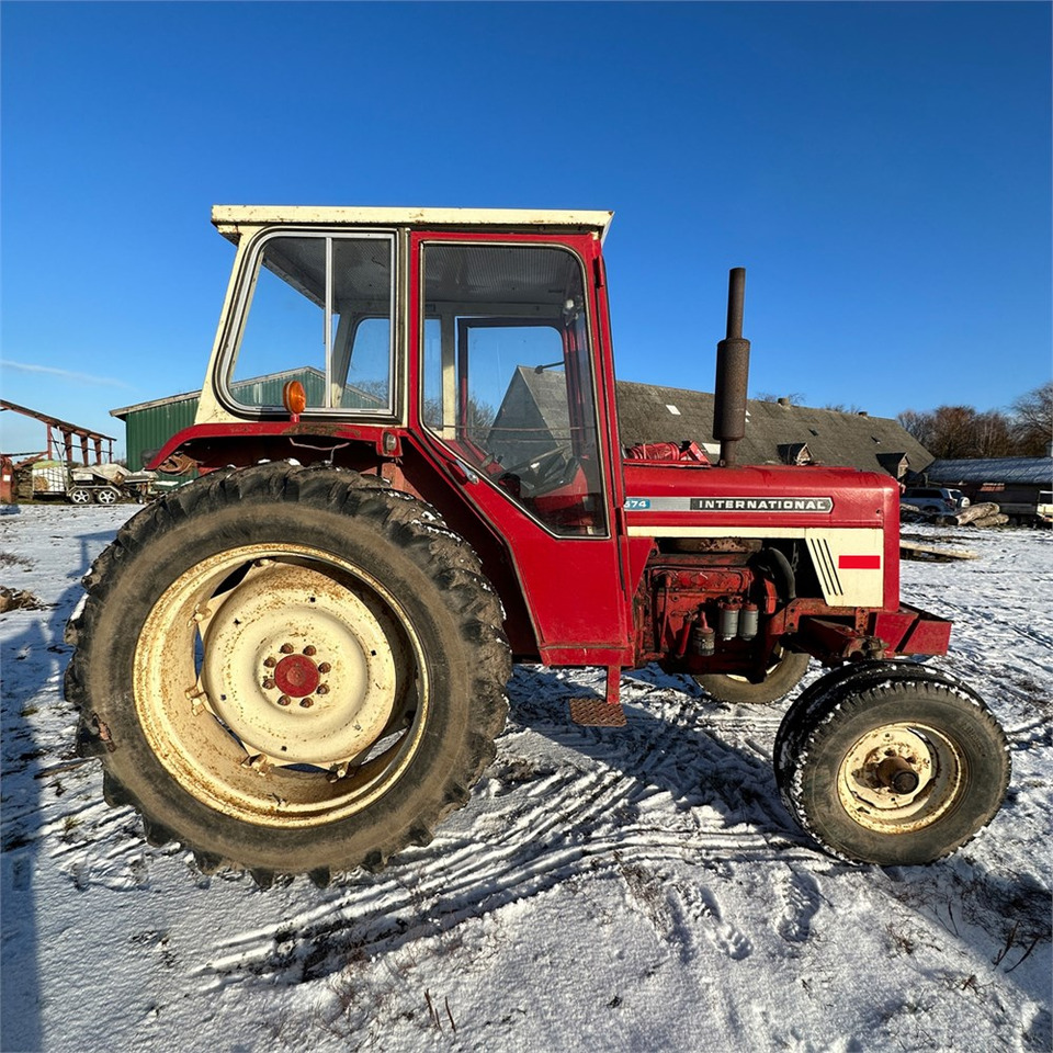 Traktor International IH I - 574: pilt 9