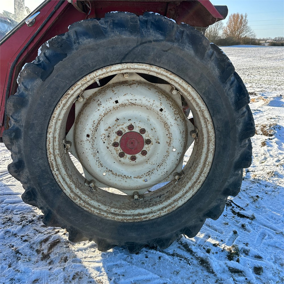 Traktor International IH I - 574: pilt 33